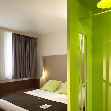 Ibis Styles Centre Gare מלון 3*